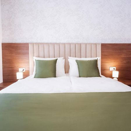 Hotel Diplomat By Aycon Budva Eksteriør billede