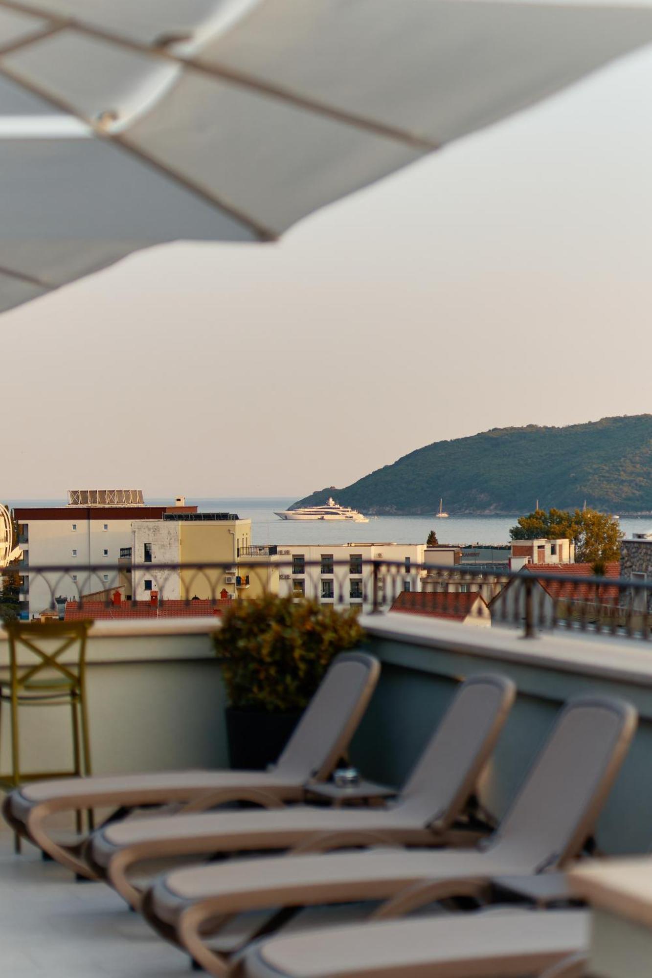 Hotel Diplomat By Aycon Budva Eksteriør billede